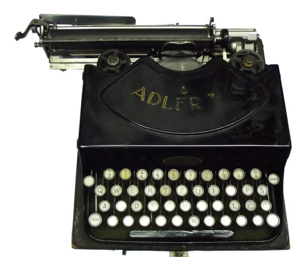 Pisaća mašina Adler 30