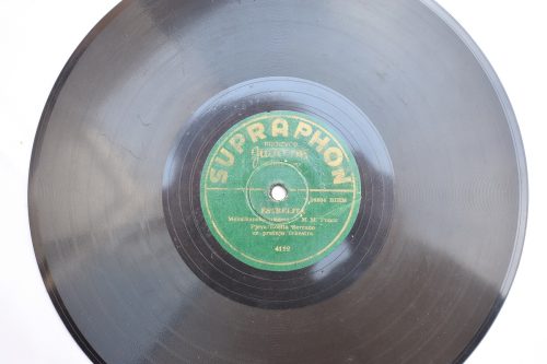 Bakelitna Ploča – Estrelita