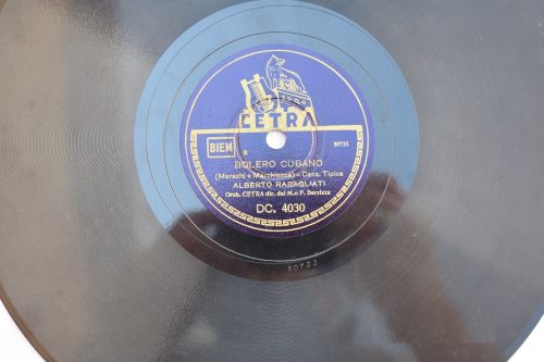 Bakelitna Ploča – Bolero Cubano