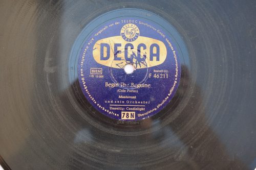 Bakelitna Ploča – Begin the Beguine