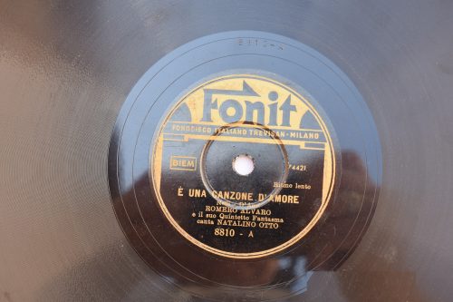 Bakelitna Ploča – E una Canzone D’amore