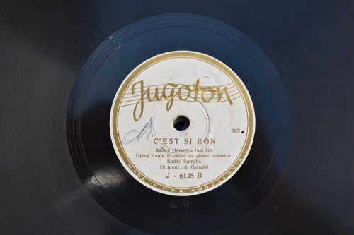 Bakelitna Ploča – C’est si Bon