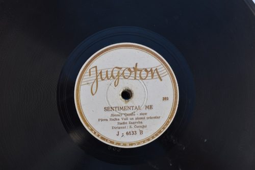Bakelitna Ploča – Sentimental me