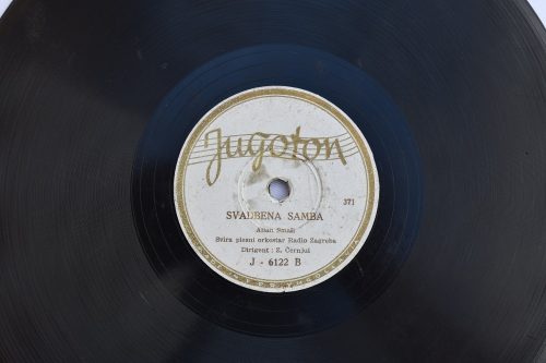 Bakelitna Ploča – Svadbena Samba